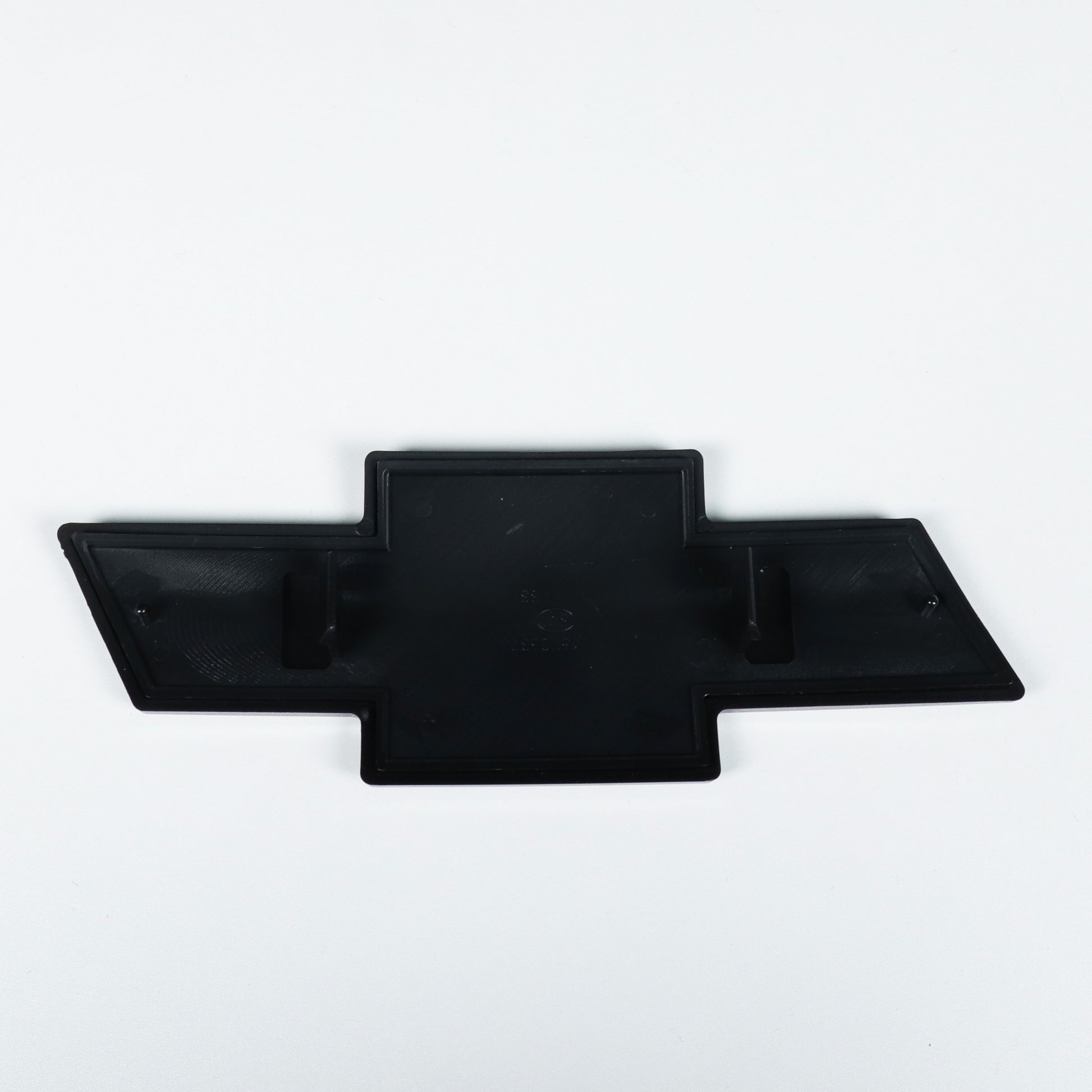 H5781 NEW 1999-02 Chevrolet Silverado 2000-06 Tahoe Suburban Front Grill emblem Bowtie